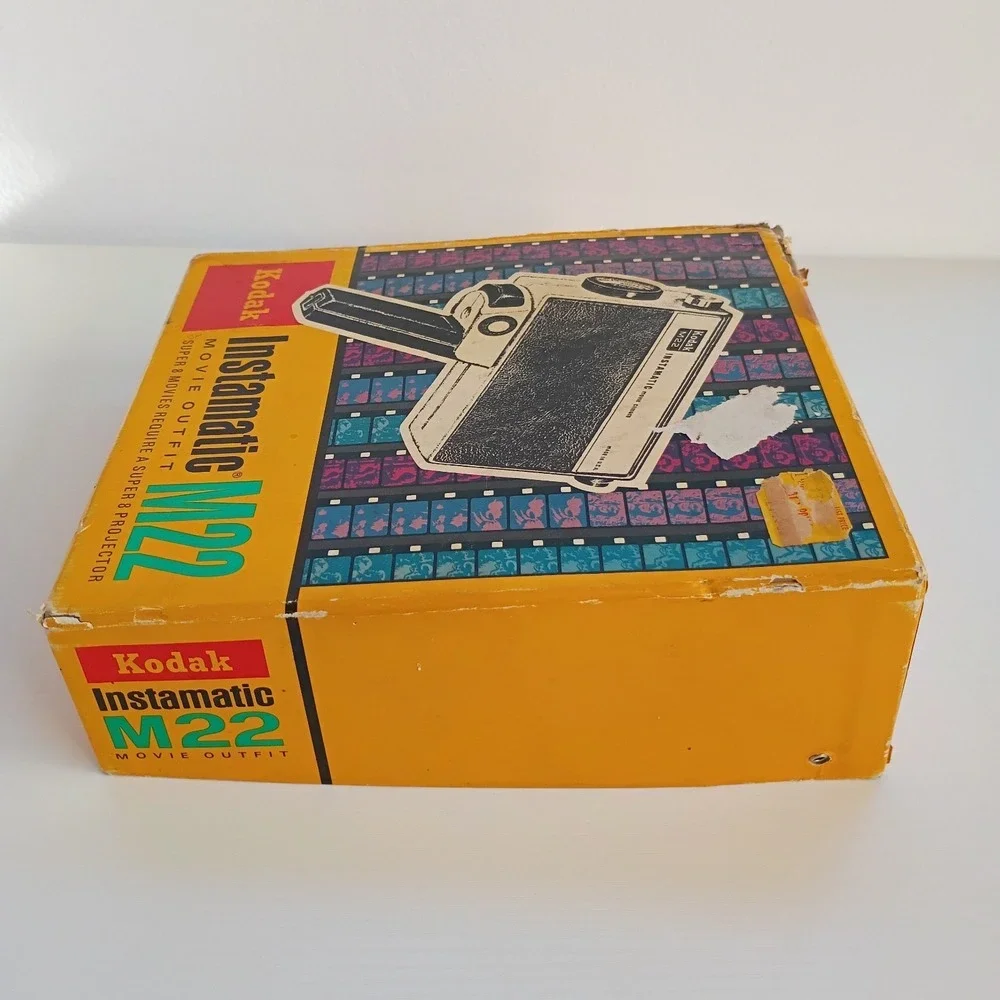 Vintage 1970‎ Kodak M22 Instamatic Super 8 camera Movie Outfit with original box